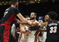 NBA》英雄哥、諾基奇爆肢體衝突 雙雙遭驅逐出場