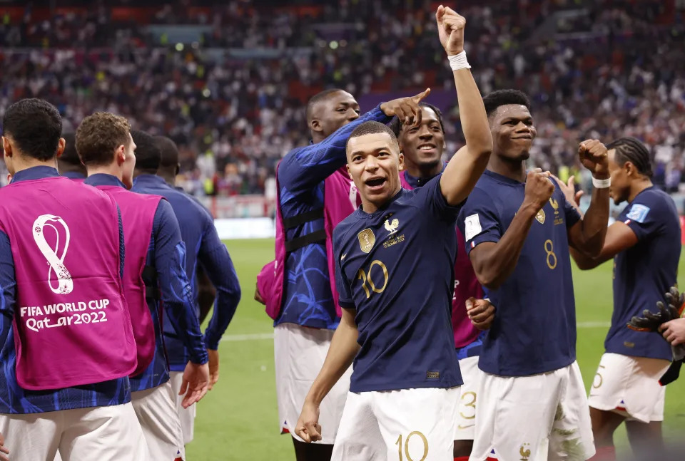 2022卡達世界盃足球賽4強全部出爐，至今5場比賽攻進11球的法國，將與5戰只因烏龍球丟掉1球的摩洛哥正面對決，兩隊料將掀起一場精彩的「矛盾之爭」。（路透社）
